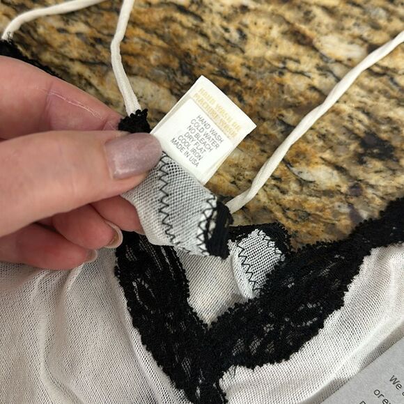 Only Hearts N.Y.C Nordstrom Mesh Chemise In White Size M/L - Picture 5 of 7